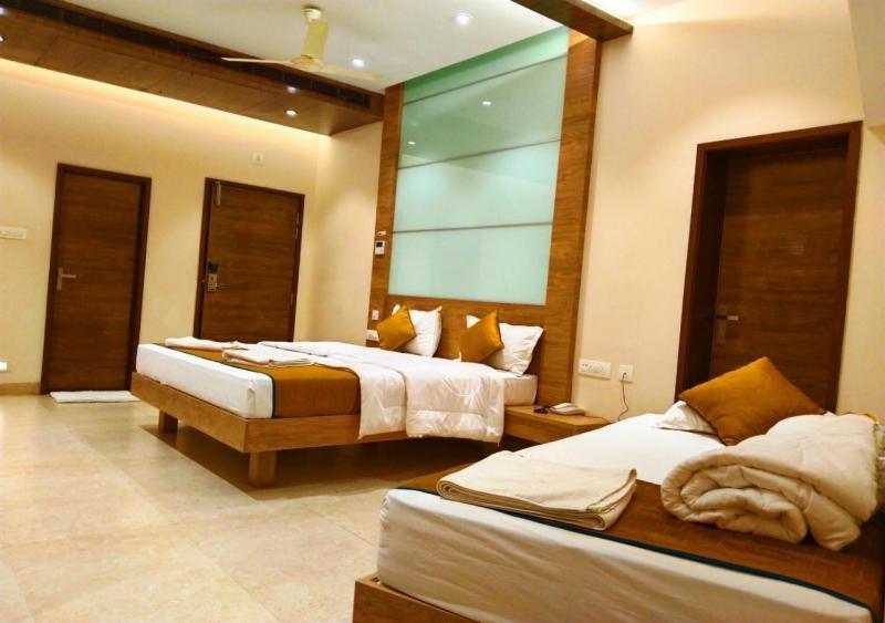 קנצ'יפוראם The Paradise Hotel - Luxury Stay מראה חיצוני תמונה