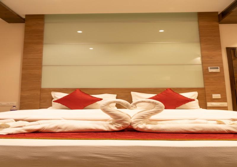 קנצ'יפוראם The Paradise Hotel - Luxury Stay מראה חיצוני תמונה