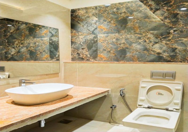 קנצ'יפוראם The Paradise Hotel - Luxury Stay מראה חיצוני תמונה