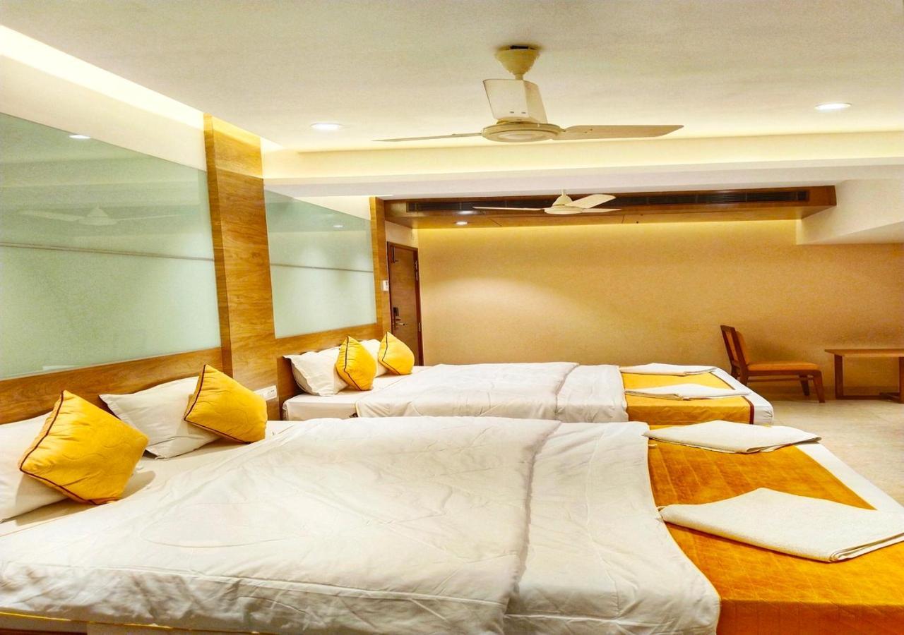 קנצ'יפוראם The Paradise Hotel - Luxury Stay מראה חיצוני תמונה