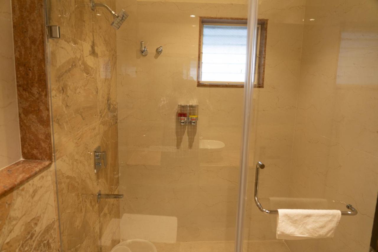 קנצ'יפוראם The Paradise Hotel - Luxury Stay מראה חיצוני תמונה